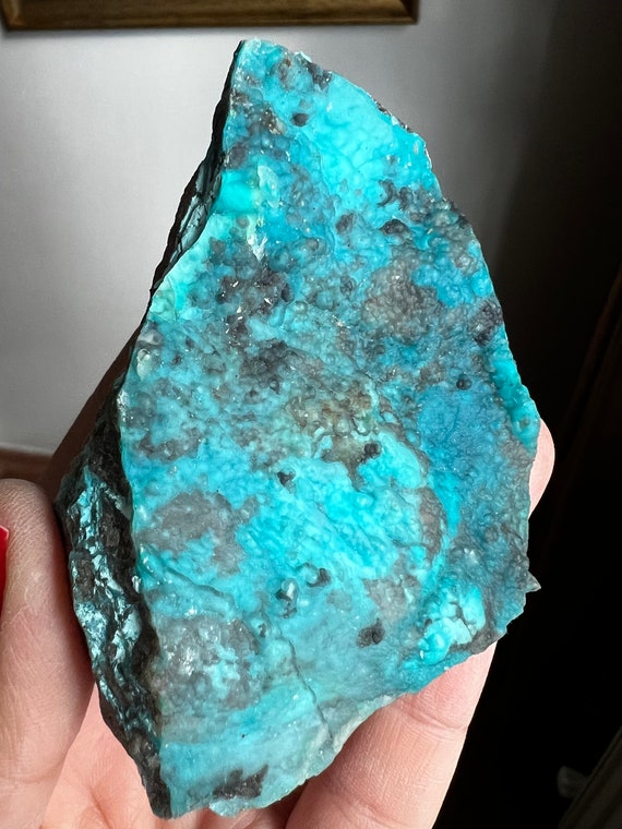 コンゴ産、ドゥルージーマラカイト入りブルークリソコラ水晶標本