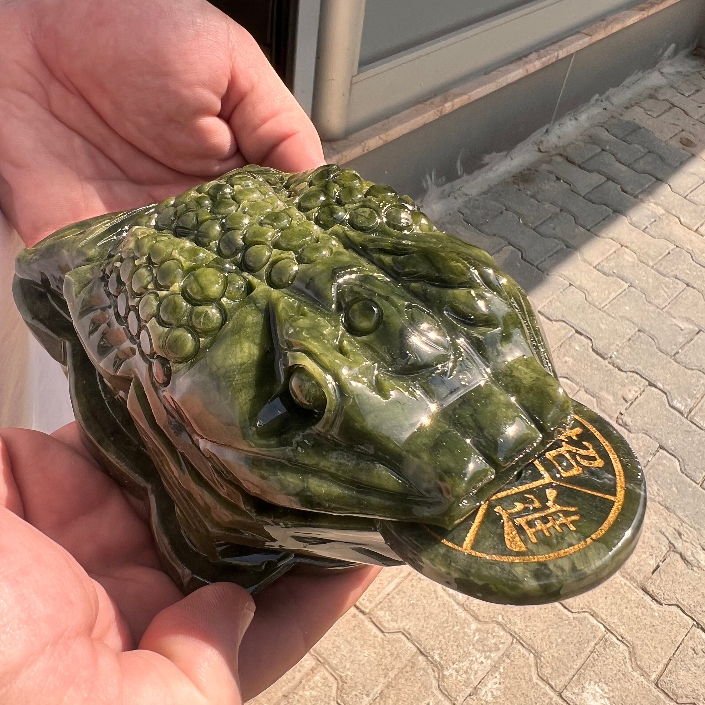 大きな緑の翡翠の金運カエル彫刻：風水金運装飾 - Etsy 日本