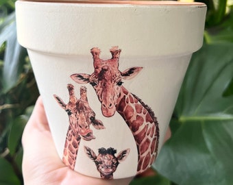 Giraffe home decor, Giraffe plant pot, Giraffe gift, Giraffe, plant pot, animal plant pot, giraffe pot, safari decor, terracotta pot,