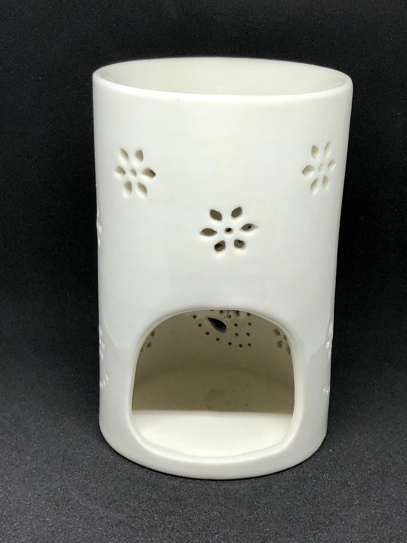 bee tealight holder bumble bee decor Bumble bee ceramic burner Bee inspired wax burner bee warmer bee melts