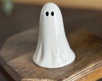 Söt Keramisk Spökskulptur – Spöklik Höstdekoration för Bord
