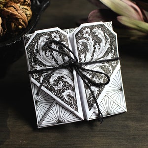 Ausdruckbares Origami Herz in der Tasche für Greeting Card