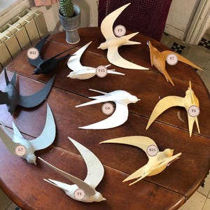 Hirondelle en Papier pour décoration murale. Coloris naturel / gris / noir à l'unité