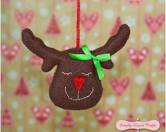 Reindeer Christmas Tree Decoration, Brown Reindeer Head with Red Heart Decoration with Green Bow, Christmas Gift, Christmas Ornament