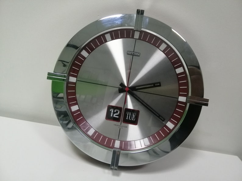 Vintage Retro Rhythm Transistor Wall Clock With Flip Data Calendar Rare