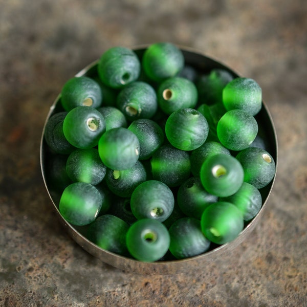 PERLES INDIENNES ARTISANALES X40 Perles Rondes Verre Dépoli Vert Bouteille Mat 7mm [08_27]