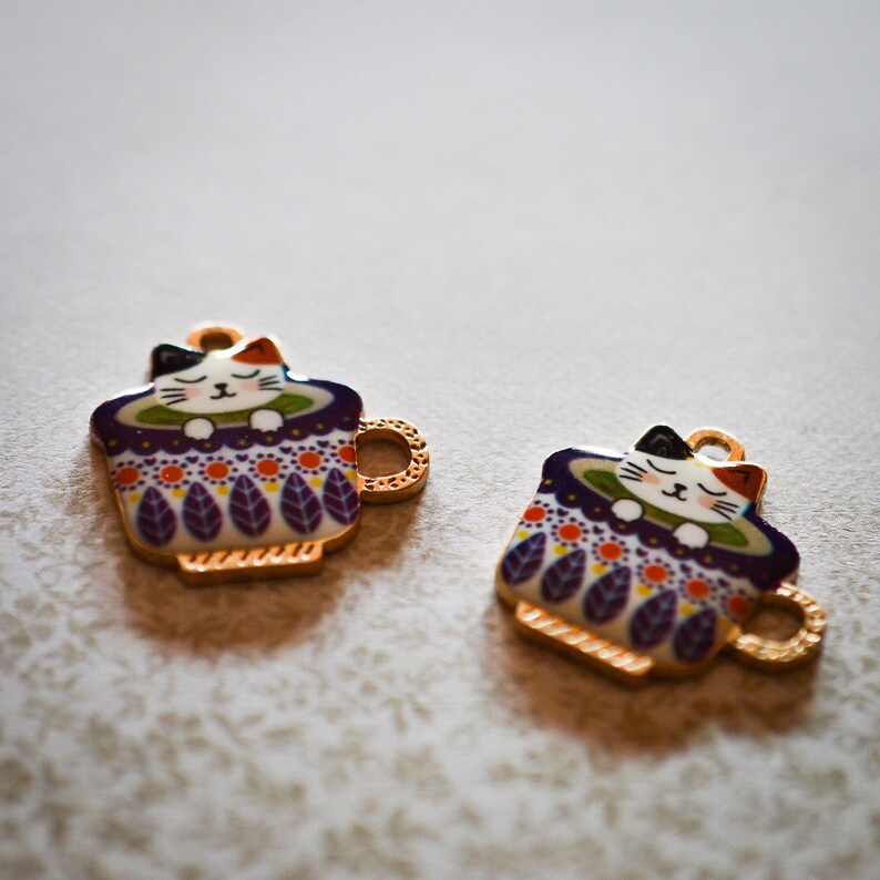5 épingles Pendantes Breloques Chat En Métal Doré Foncé - 2,25 X 1,5 Cm, Occasion, Sans Marque