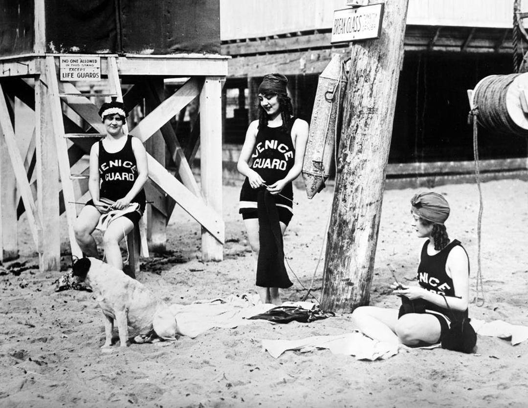 1915-1920 Venice Beach Mujeres Salvavidas CA Vintage - Etsy México
