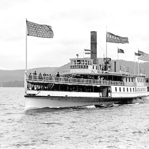 Steamboat Sagamore Photograph: Lake George, NY - 1904 Vintage Art Print (13&quot; x 19&quot;)