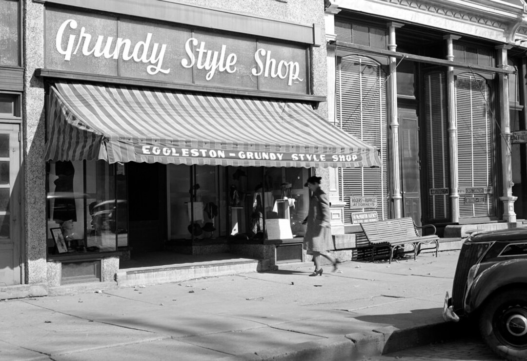 1939 Grundy Style Shop Grundy Center Iowa Vintage Photograph Etsy
