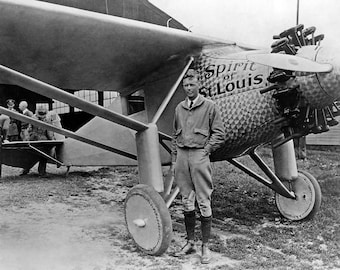 1927 Lindbergh & Spirit of St Louis, MO Vintage Photograph 8.5&quot; x 11&quot; Art Print - - Historic Scene --