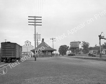 1939 Railroad Station, Farmington, Minnesota Vintage Old Photo - Art Print