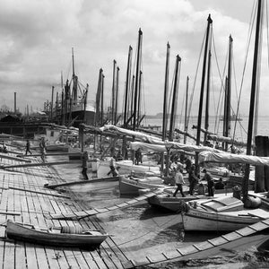New Orleans Oyster Luggers Print: 1906 Historic Louisiana Scene