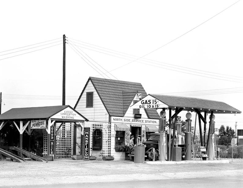 1939 Gas/ Service Station, Harlingen, TX Vintage Photograph 8.5 x 11 Art Print image 1