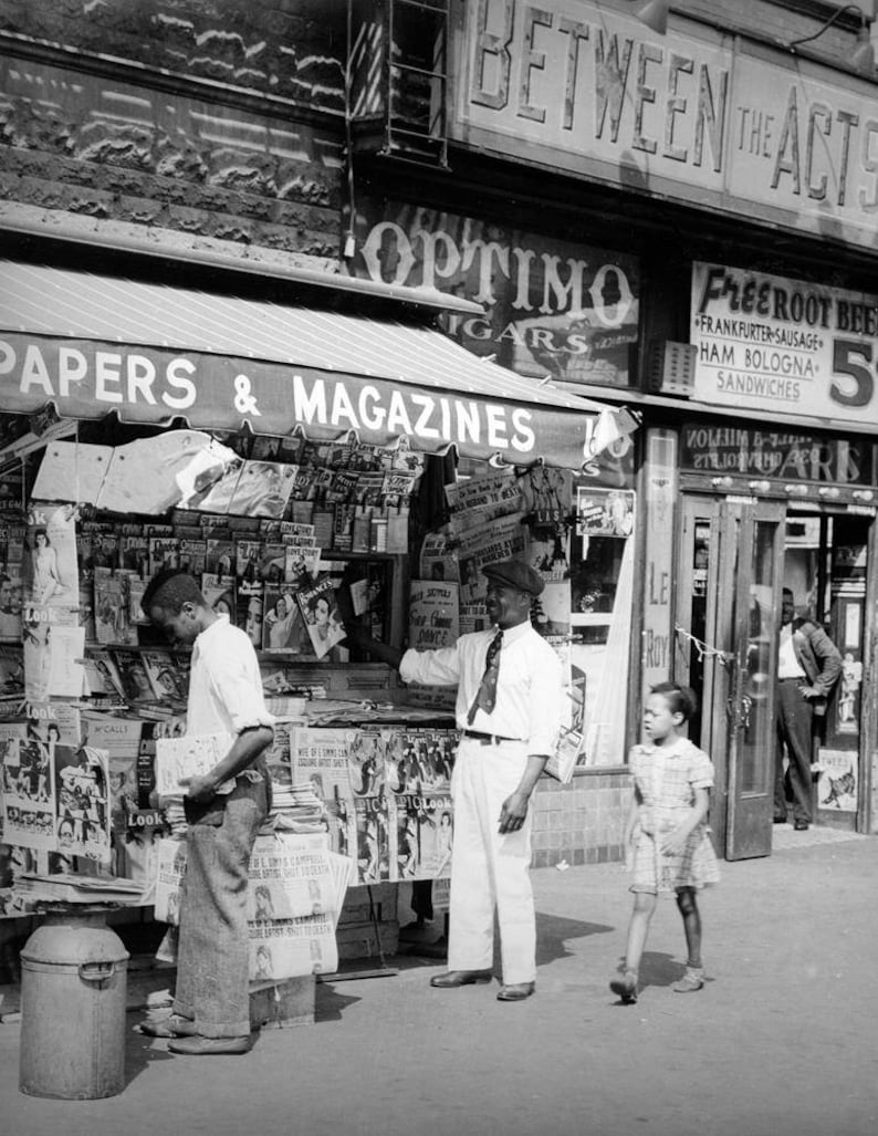 1939 Harlem Newspaper Stand New York Vintage Photograph Etsy