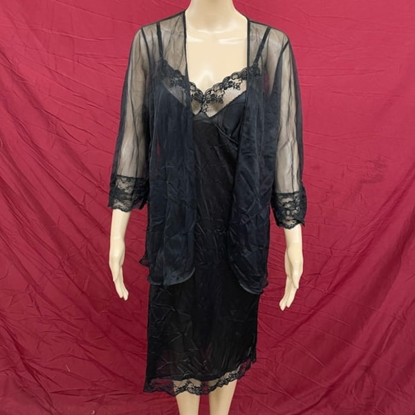 Vintage delicates Black lace nightie nightgown w/sheer robe size large