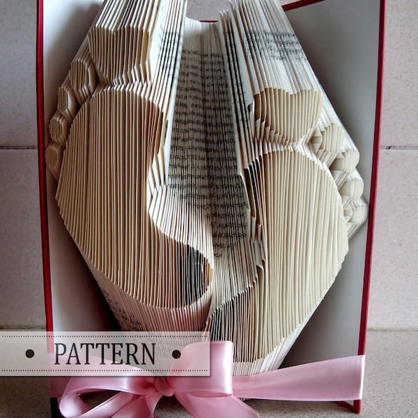 Book Folding Pattern with FREE TUTORIAL - Baby footprint + Heart - Make your own Gift - Handmade - Book origami - Craft - Birthday - Gift