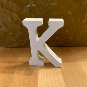 Letras de madera de 3 pulgadas en color blanco LETRA K