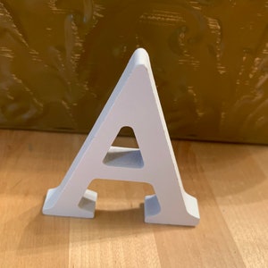 Letras de madera de pie, 3 pulgadas, color blanco LETRA A
