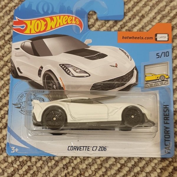 Hot Wheels Corvette C7 Z06 White Factory Fresh  Perfect Birthday  Gift Role Playing Miniature Toy Car