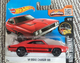 Hot Wheels '69 Dodge Charger 500 Red NightBurnerz Regalo di compleanno perfetto Modello di auto giocattolo in miniatura da collezione