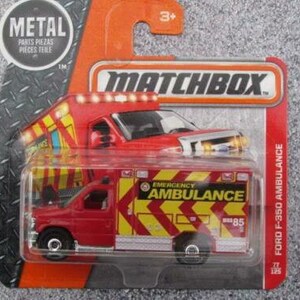 VINTAGE MATCHBOX 2009 Ford E-350 EMT Rescue Ambulance Rare White Flame $1.63