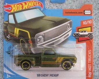 Hot Wheels '69 CHEVY PICKUP Hot Truck HW verde scuro Regalo di compleanno perfetto Macchinina giocattolo in miniatura