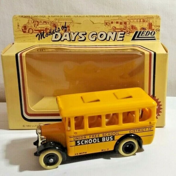 Lledo Days Gone Dennis School Bus Union Free School District 17 Yellow Rare Miniature Collectable Model Toy Car