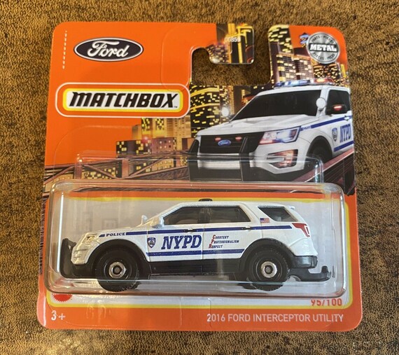 Matchbox ford. Matchbox ford. Matchbox transit. Ford capri 1970. Matchbox машинки полиция.