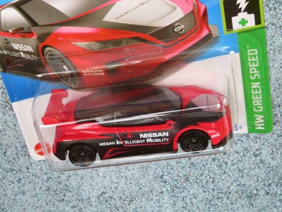 Amazon.com: Hot Wheels Nissan Leaf Nismo RC-02, HW Modified