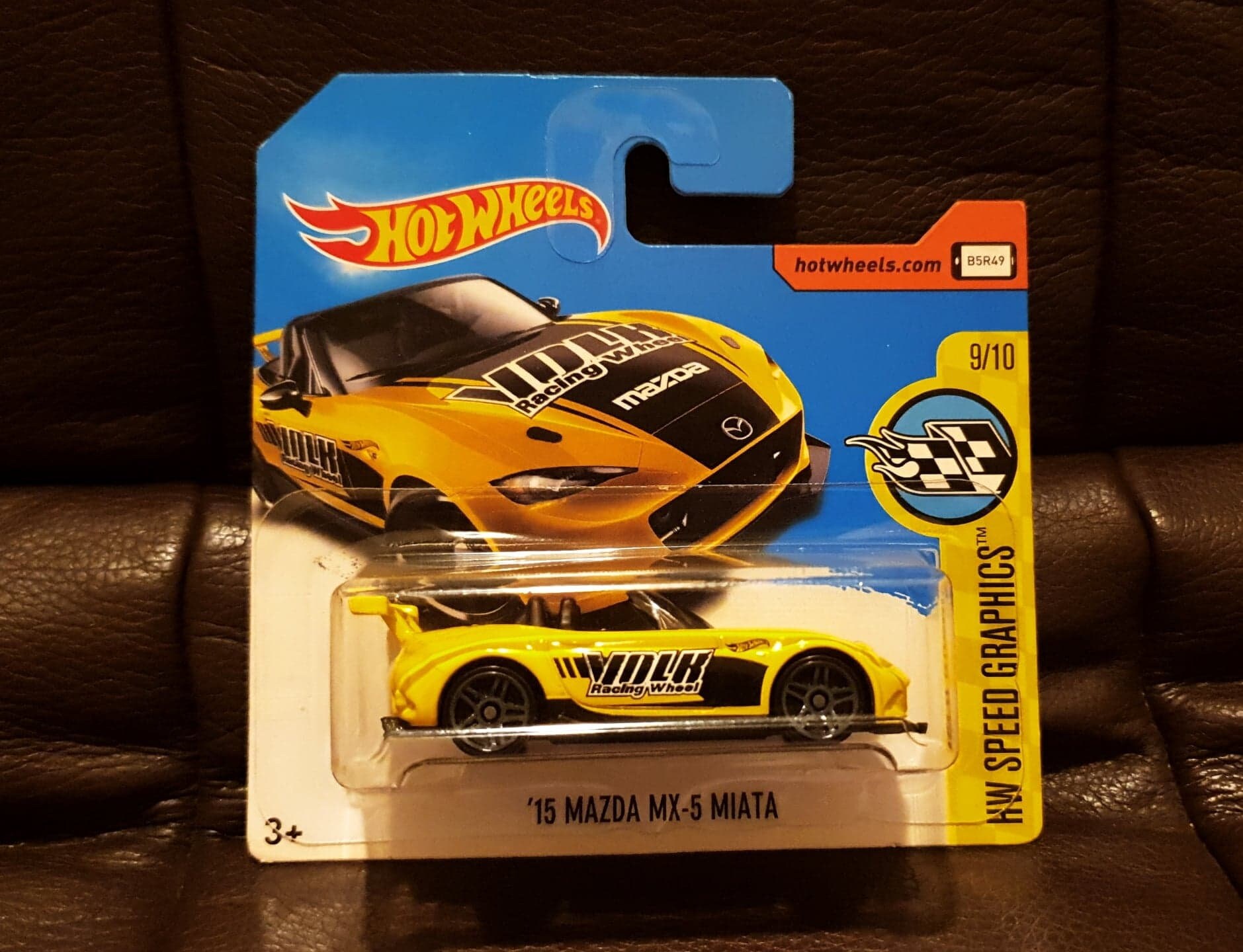 Amazon.com: Hot Wheels Matchbox '15 Mazda MX-5 Miata - White
