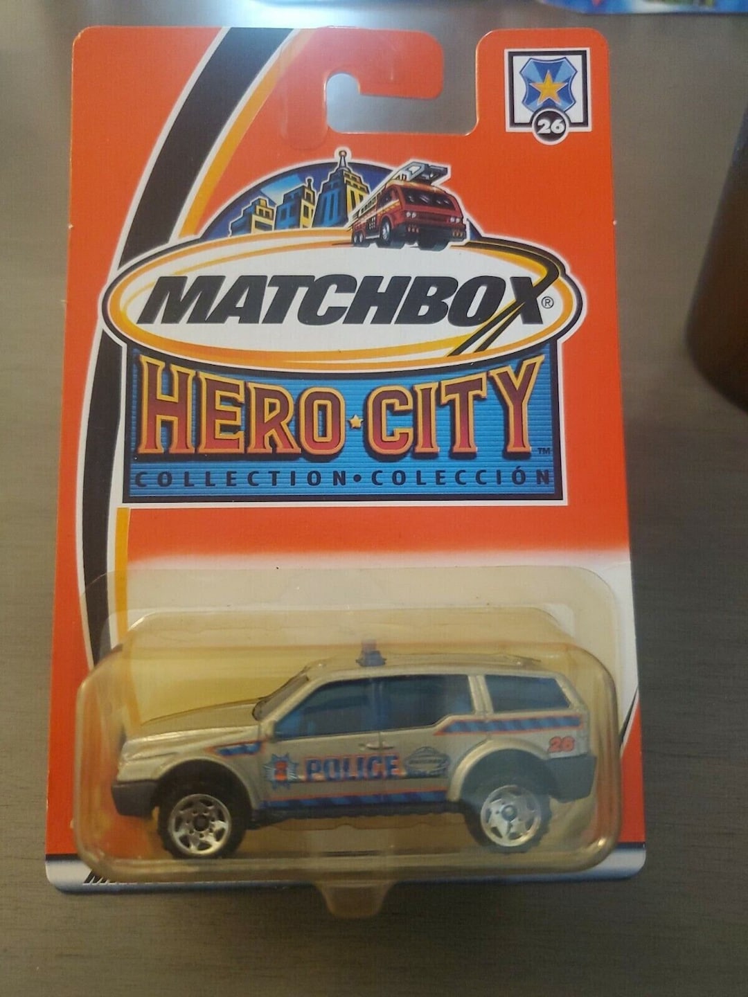 Matchbox Police SUV Car Gold Hero City 2003 Edition Perfect