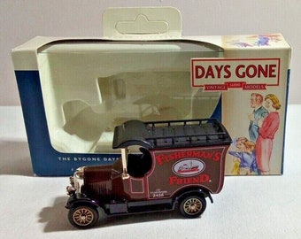 Lledo Days Gone 2002 Bullnose Morris Van Fisherman's Friend Brown Perfect Birthday Gift Rare Miniature Collectable Model Toy Car