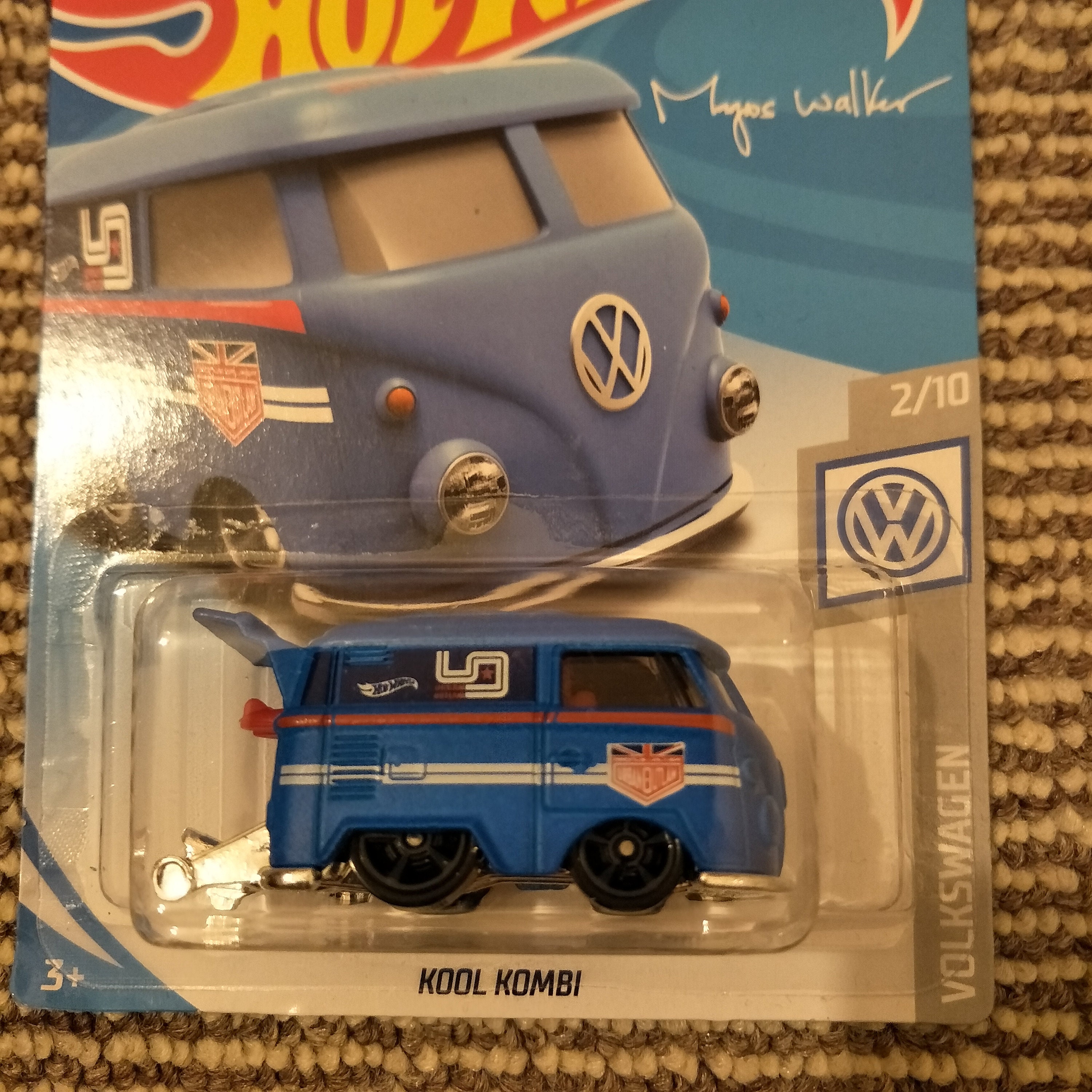 Hot Wheels Volkswagen KOOL KOMBI Van Blue Present Volkswagen Hot Wheels Volkswagen KOOL KOMBI Van Blue Present Volkswagen