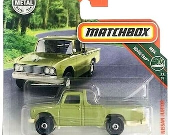Matchbox 2018 '62 Nissan Junior Green Pickup MBX Road Trip 11/35 