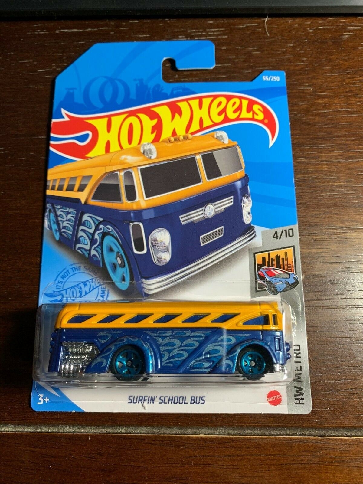 Hot Wheels Surfin School Bus Yellow and Blue HW Metro Perfect