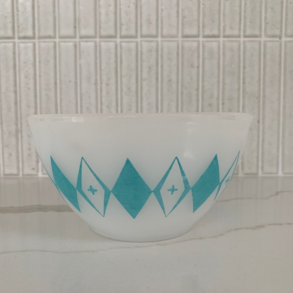 RARE Agee Pyrex Turquoise Dotted Diamonds 5 inch bowl