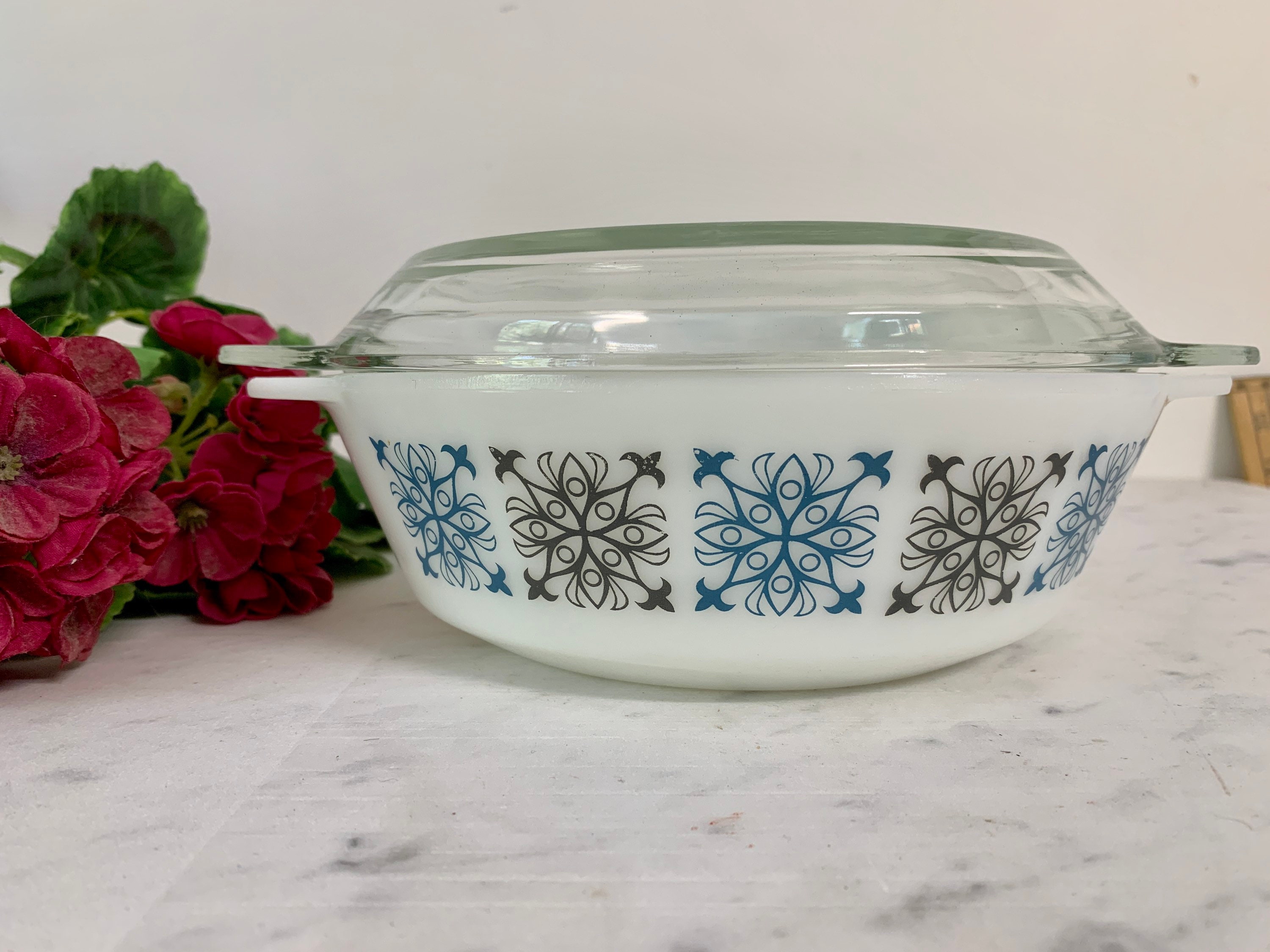 Vintage Pyrex JaJ Chelsea 509 casserole and lid Etsy
