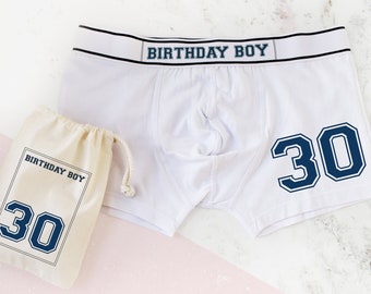 Personalisierte Boxer zum 30. Geburtstag, Geburtstagskind, ideales Geschenk für ihn, Meilenstein zum 30. Andenken für den Sohn, 30. Geburtstagsgeschenk.