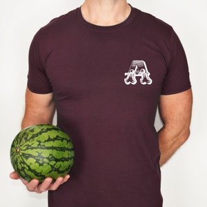 Camiseta com carta de circo - presente para ele - camiseta masculina - camiseta de algodão - camiseta - camiseta gráfica masculina - camiseta com iniciais - carta de circo