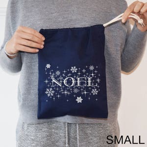 Sac de Noël Silver And Navy Noel Bas de Noël Cadeau de Noël image 2