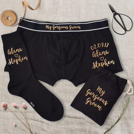 Personalised Wedding Date and Names Gorgeous Groom Underwear Gift Set,  Grooms Gift Set, Boxer Briefs and Socks Set, Hochzeitsgeschenk, Gold - Etsy  Norway