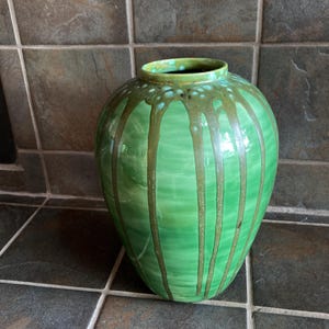 Arts & Crafts Style Green Drip Pottery Vase, 1976 Duncan Enterprises, Signed