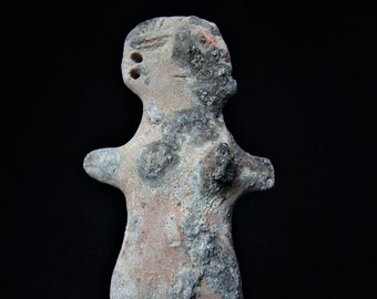 Ca.1100 - 1500 B.C. Machalilla Female Figurine - Rare