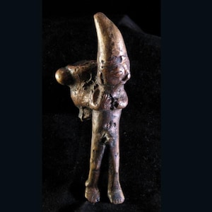 Genuine Chimu Inca Copper Coquero - Capacocha Figurine ca. 1200 - 1450 A.D.
