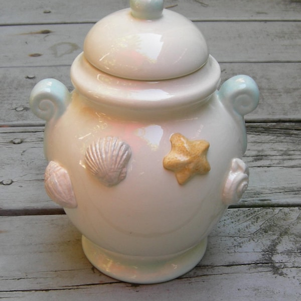 Tropical SEA SHELL Ceramic Cookie/Treat Jar, Beach House, Cottage or Summer Retreat Décor, Seaside Decor, Cottage Decorating, Shabby Chic