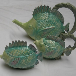 Custom Tropical Fish Tea set, Hand Painted Fish Teapot, Matching Creamer and Sugar Fish, Creative Ceramic Teapot Set, Exotic Fish Teapot