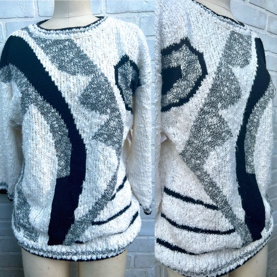 Vintage Sweater. Fall Sweater Carriage Court