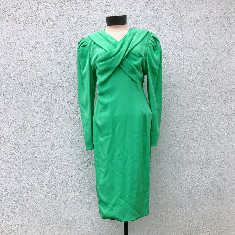 carolina herrera green dress