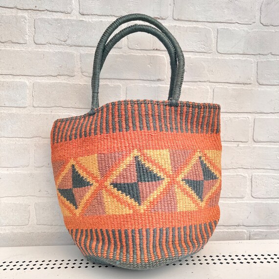 Vintage Handmade Woven Basket Tote. Beach Bag. Su… - image 2